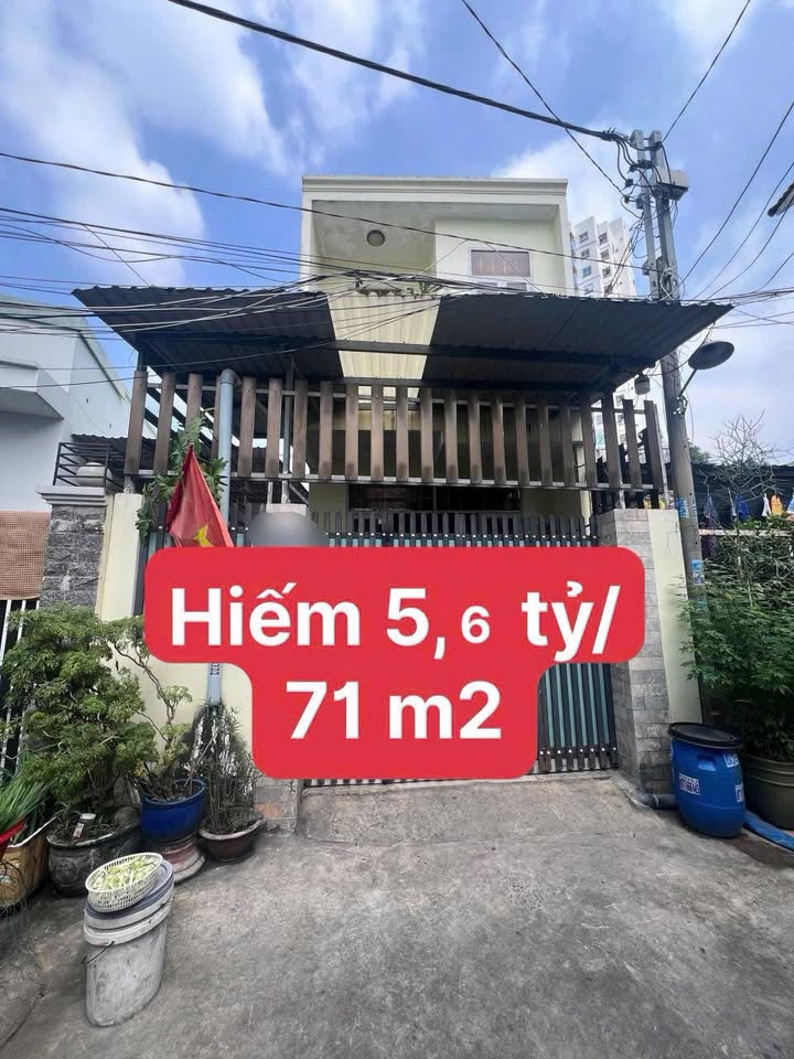 Nhà riêng Phường Linh Tây 71m² - Ô tô vào tận nhà, giá 5.6 tỷ