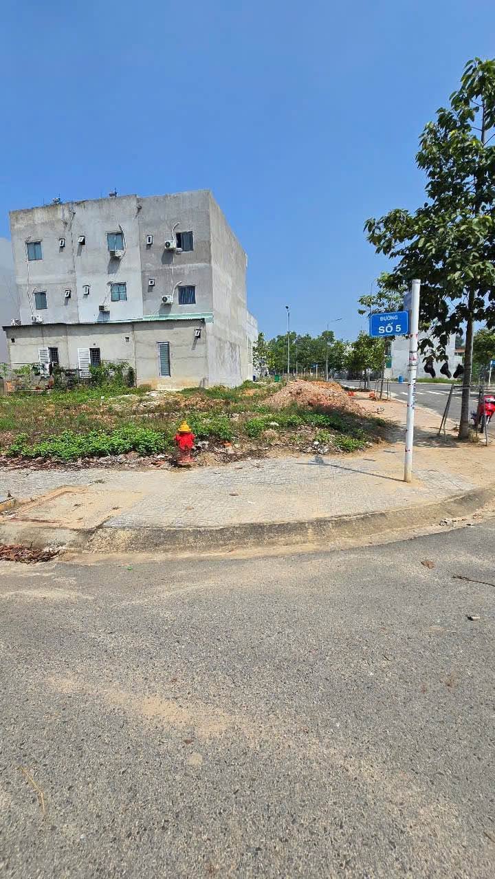 Đất Nền Góc 2 Mặt Tiền Tân Uyên 121m² - Sổ Đỏ Full Thổ Cư