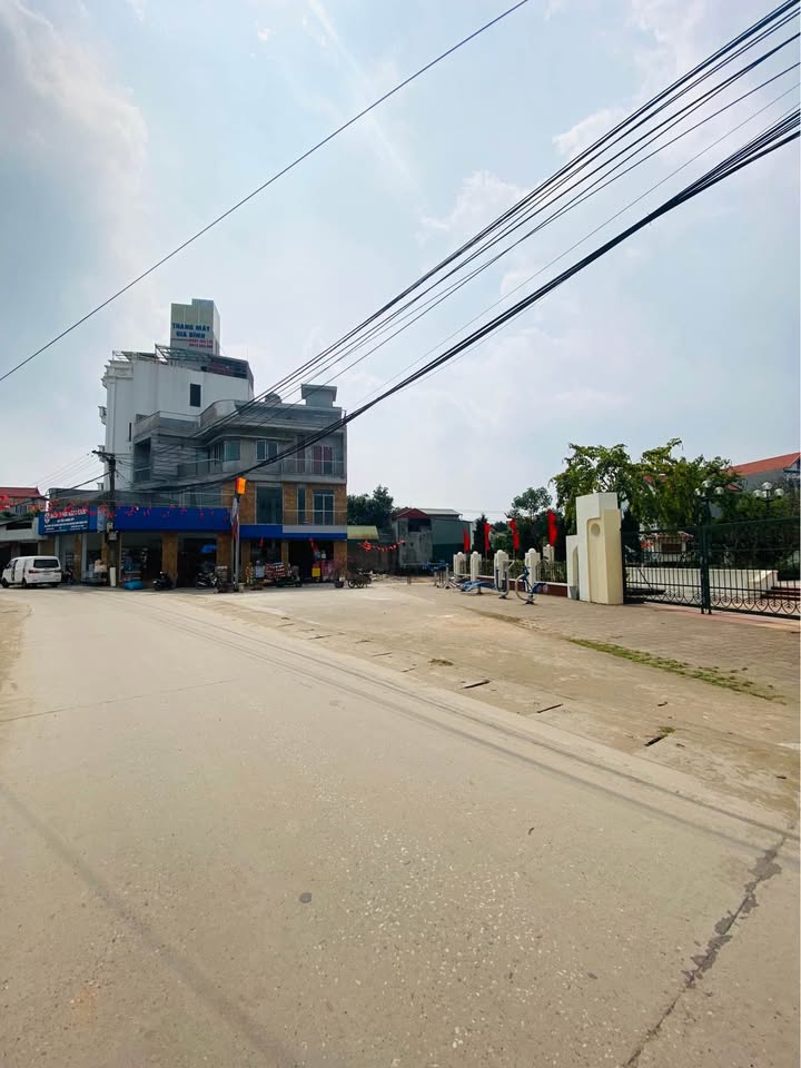 Bán Đất Trung Châu B - Đan Phượng 51m² Ô Tô Đỗ Cửa - Giá 2.x Tỷ