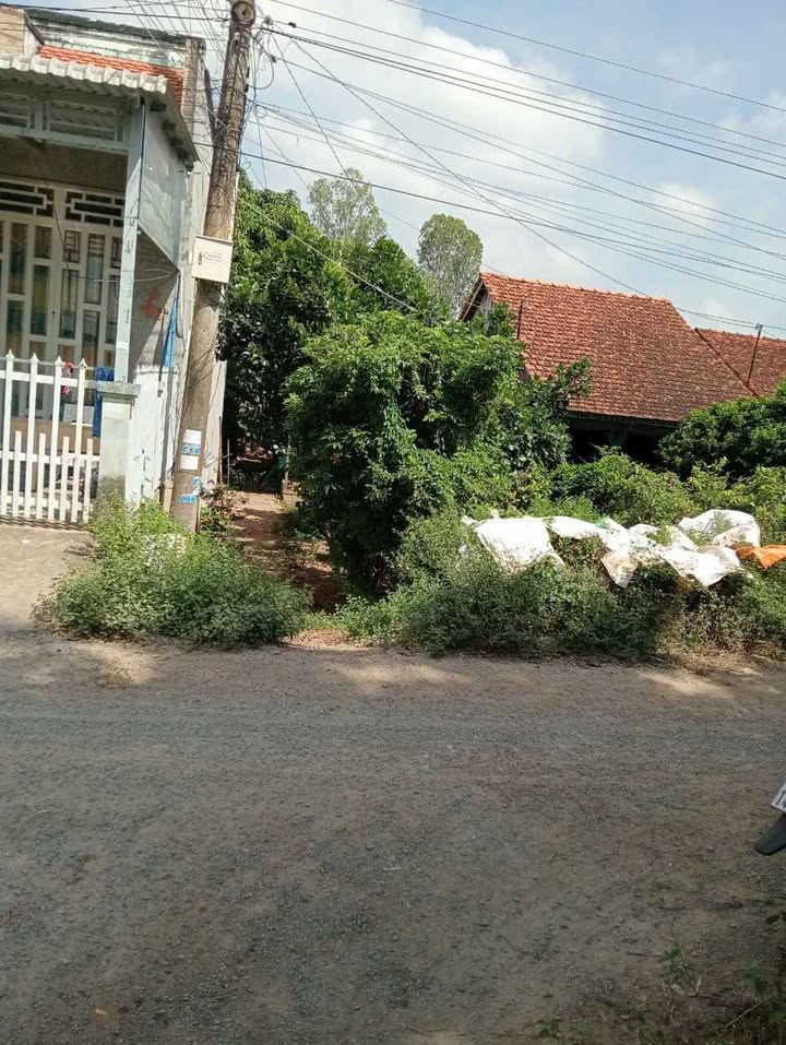 Đất nền Xã Kiến An, Chợ Mới 125m² giá 300 triệu - Tiềm năng tăng giá!