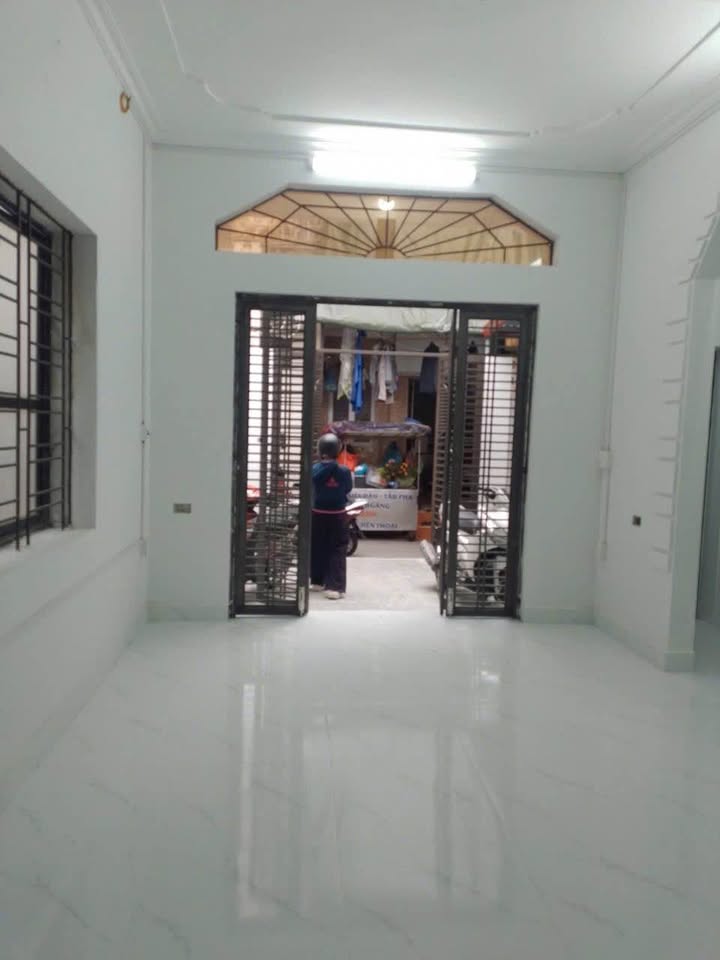 Nhà Phố Lê Lợi 67m² - Sẵn Sàng Ở Ngay, Giá Chỉ 3.5 Triệu/Tháng