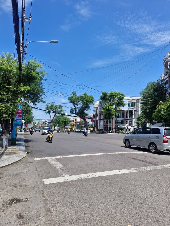 Nhà mặt tiền Lê Hồng Phong 96m² 13.85 tỷ - Chính chủ bán