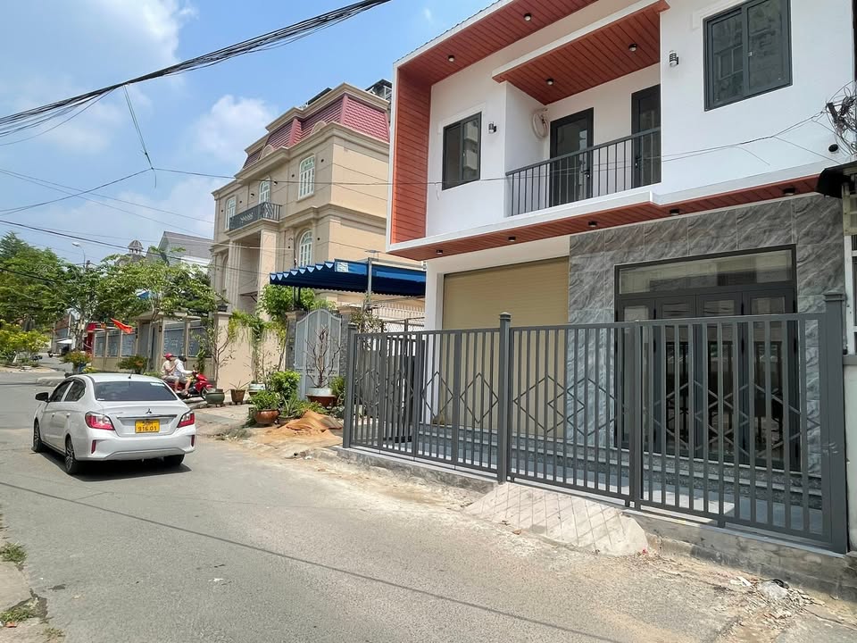 Nhà Mặt Tiền Đường 672 Phước Long B 39m² - Sẵn sàng ở ngay!