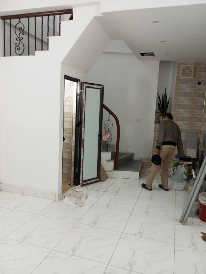 Nhà 5 Tầng 30m² Nguyễn Văn Viên, Hai Bà Trưng - Sẵn Ở Ngay 10 Triệu