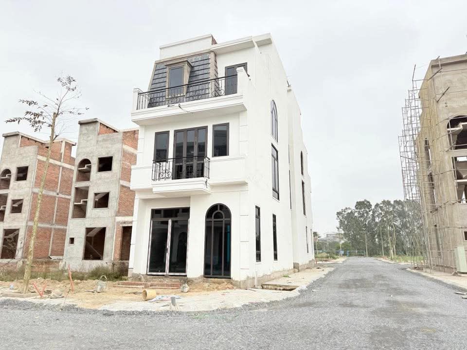 Nhà Riêng Vinh Tân 96m² giá 5,x tỷ - Nhà mới 100%