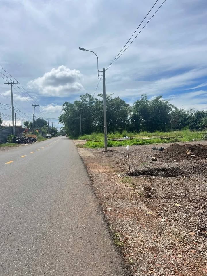 Đất thổ cư 150m² mặt tiền Suối Chồn, Long Khánh - Giá 1.9 tỷ