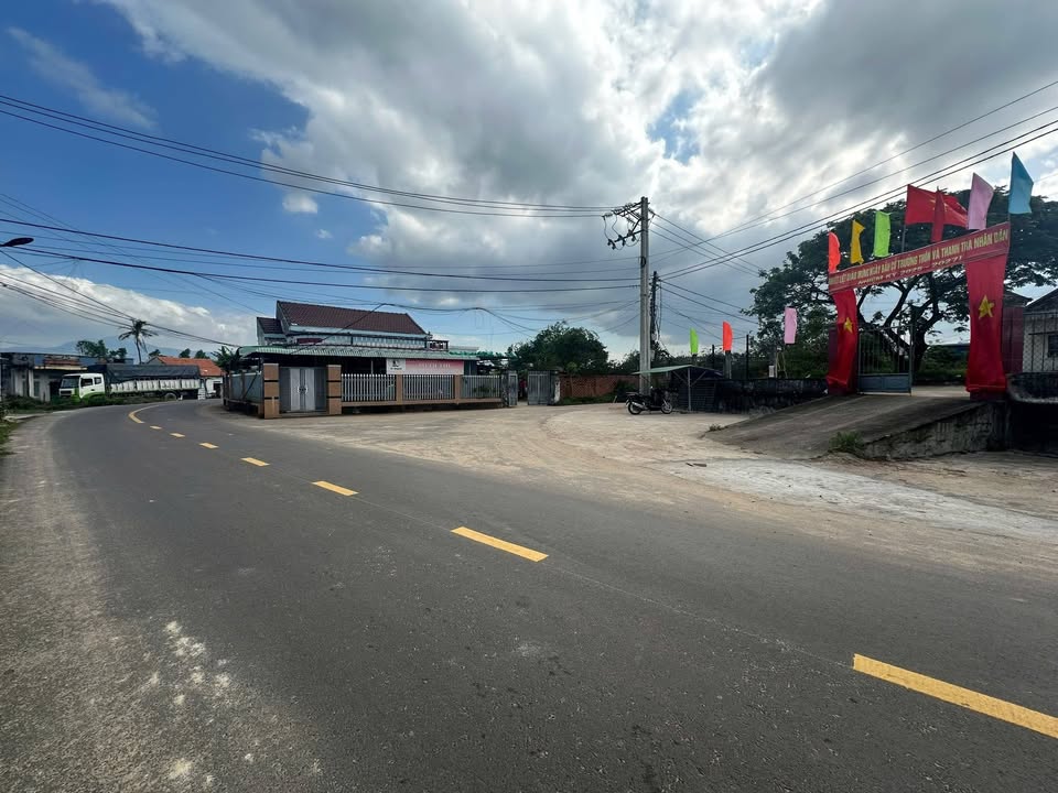 Đất nền Cát Tân, Phù Cát 210m² giá 540 triệu - Sổ đỏ chính chủ, đường ô tô