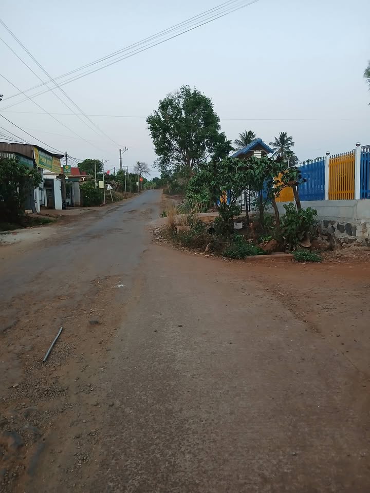 Bán đất Thôn 4, Cư M'gar 160m² - Sổ đỏ sẵn, giá 550 triệu