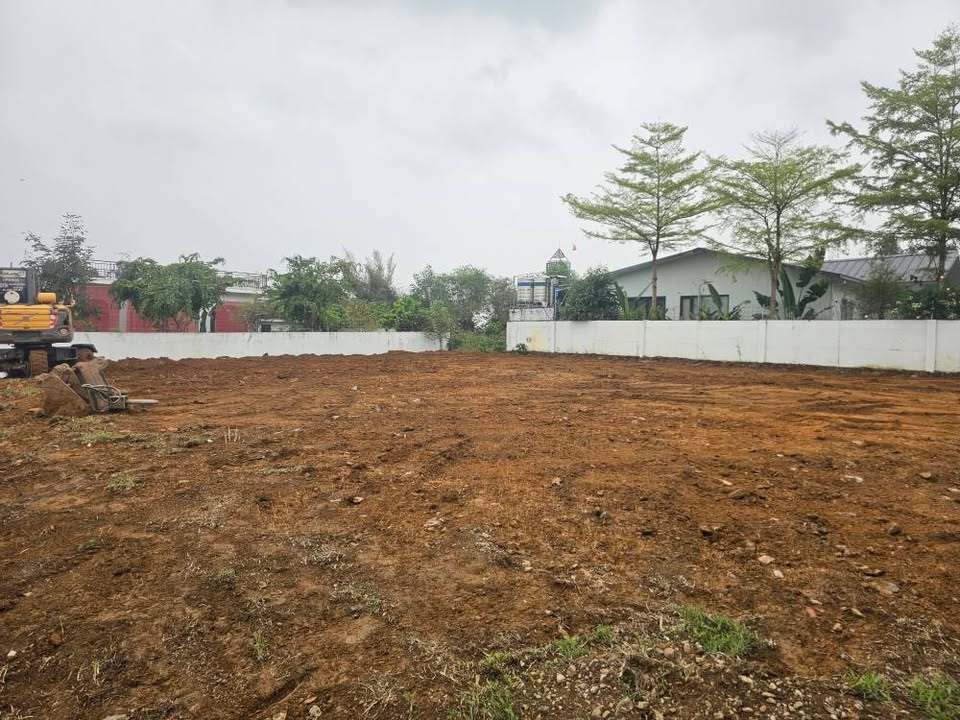 Đất Lương Sơn 700m² - Lô Góc View Núi, Sổ Đỏ Riêng