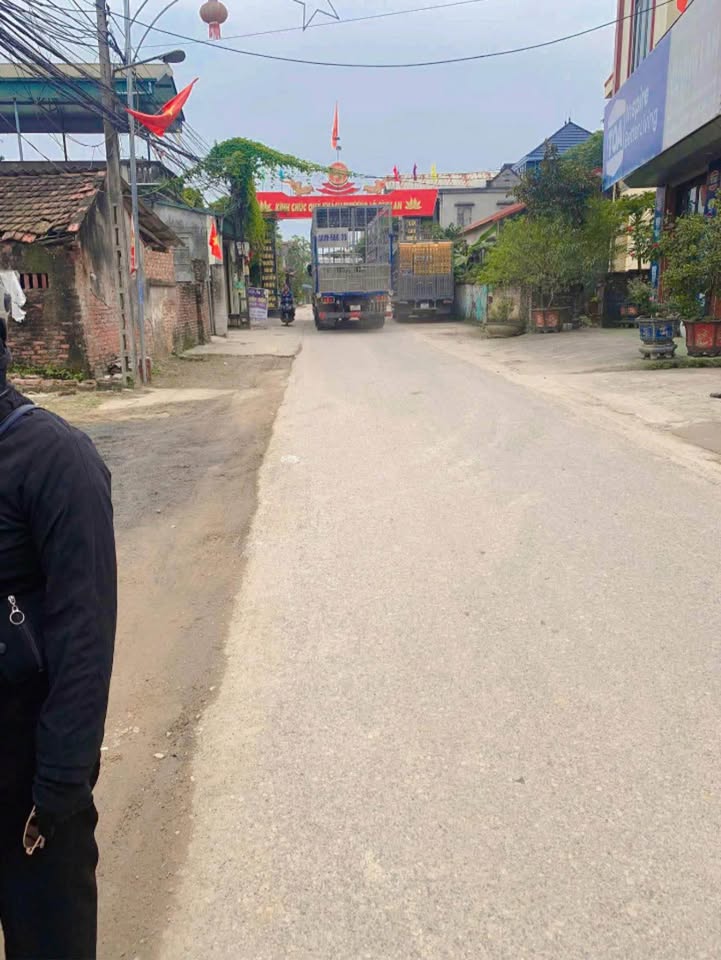 Đất Vàng Mặt Tiền QL6 Chương Mỹ - Kinh Doanh Đa Ngành Nghề, 230m², 9.2 Tỷ