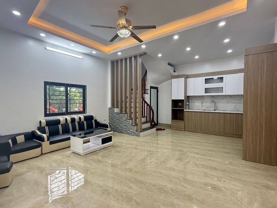 Nhà 45m² 4 Tầng Đông Mỹ, Thanh Trì - Ô Tô Cạnh Nhà, Sổ Đỏ Sẵn Sàng