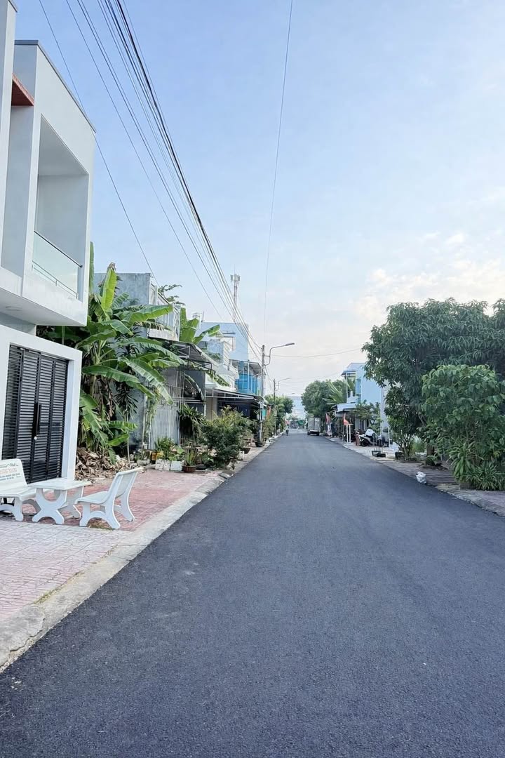 Đất Nền KDC Licogi, Cà Mau - 93.8m², Sổ Hồng Riêng, Giá 1 Tỷ