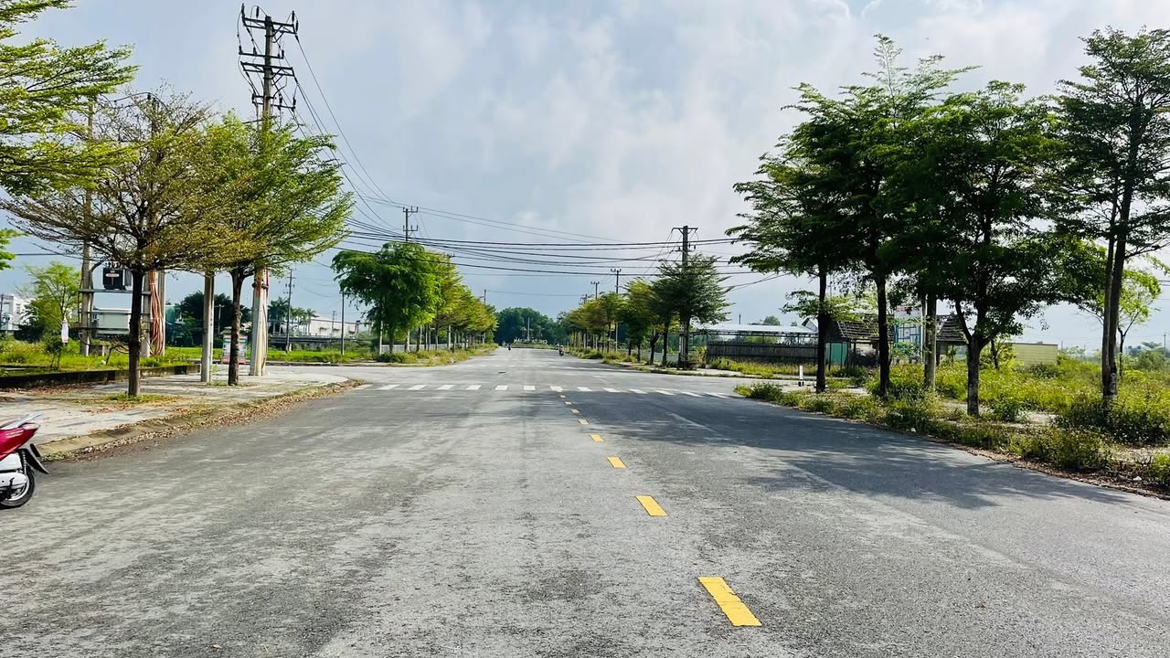 Đất nền Điện Bàn 100m² 2.x tỷ - Tiềm năng tăng giá vượt trội!