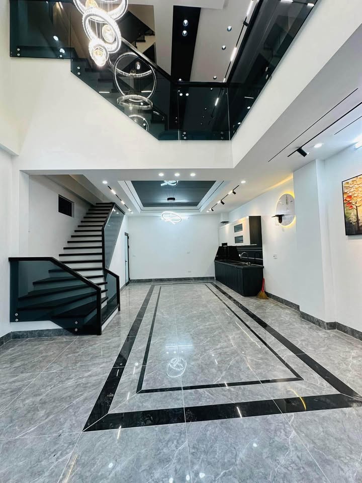 Nhà Mặt Tiền Thanh Bình, Nam Định - 47m² 4 Tầng, Giá 3.45 Tỷ