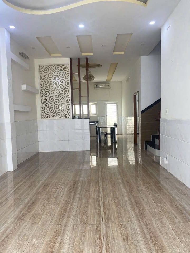 Nhà An Phú Đông, Q12 - 140m², 6PN, Giá Thuê 15 Triệu/Tháng - Sẵn Sàng Ở Ngay!