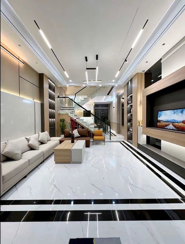 Nhà 3 Tầng 4.5x15m, Sổ Sẵn, Gần Ngã 6 An Phú - Giá 4.3 Tỷ