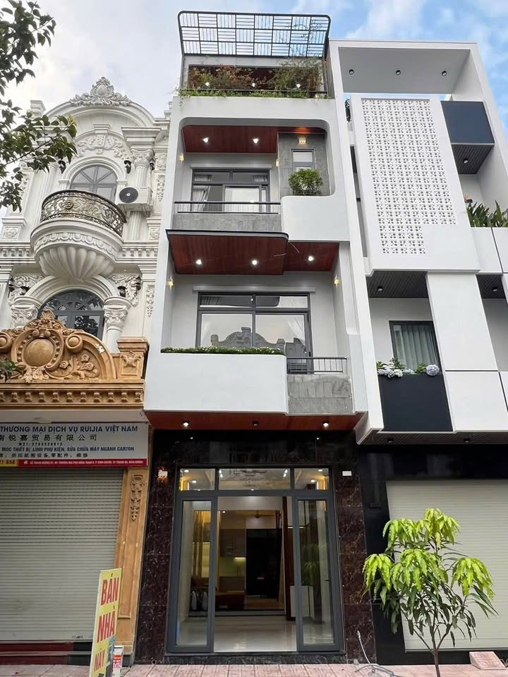 Nhà Phố An Phú Đông Quận 12 - 71m², 4PN, Sổ Hồng Riêng, Kinh Doanh Tốt