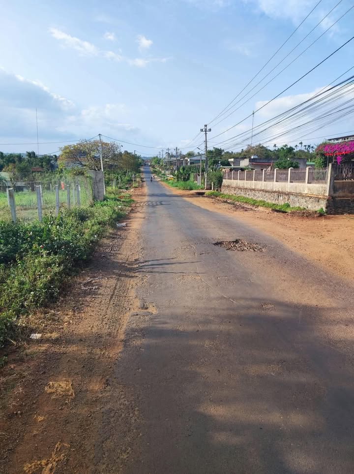 Đất Nền Trung Tâm Buôn Hồ - 270m² Sổ Đỏ, Giá Tốt Đầu Tư