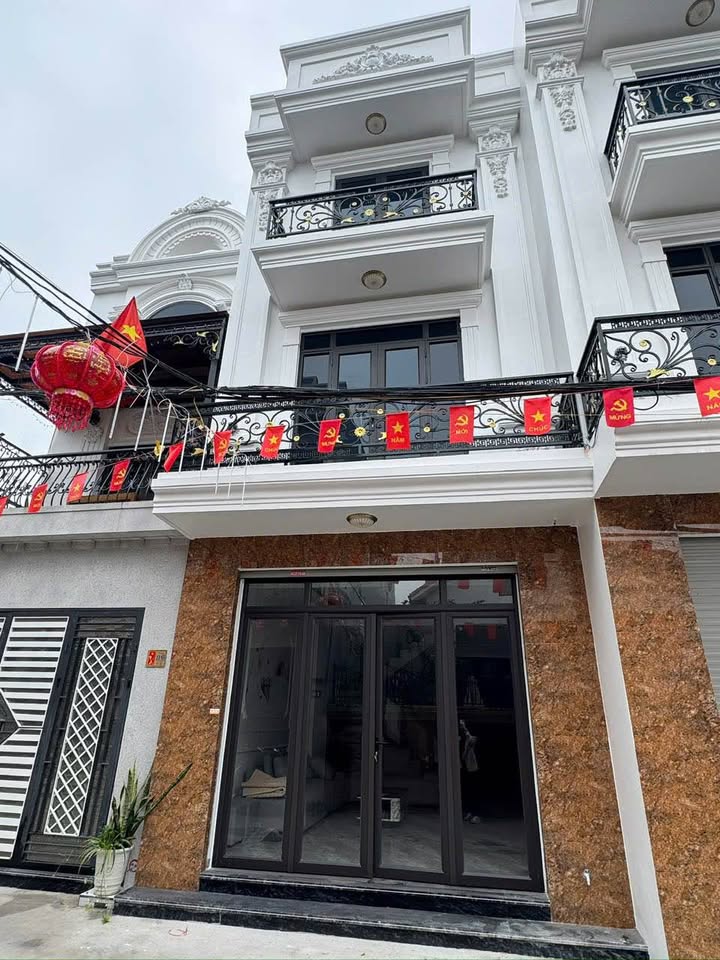 Nhà 3 Tầng Hồng Thái, An Dương 57.5m² - Sổ Đỏ Chính Chủ!