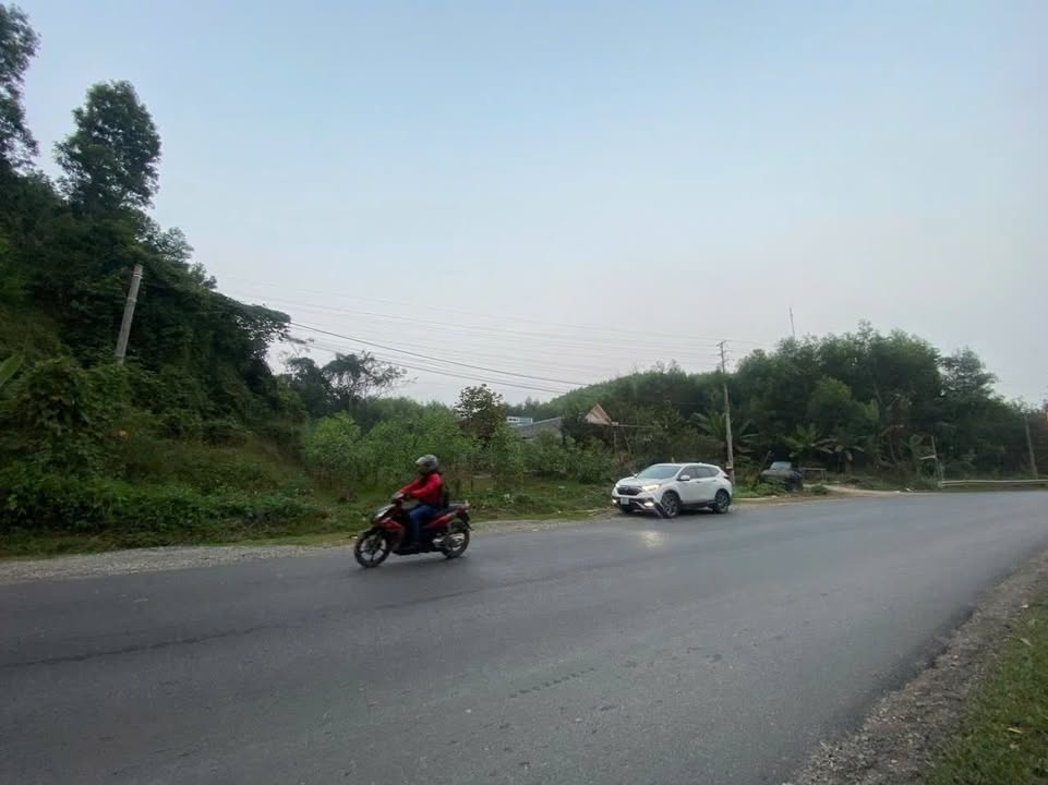 Bán đất 235m² Tuyên Quang - Sổ đỏ sẵn, giá dưới 1 tỷ - Vừa ở vừa kinh doanh