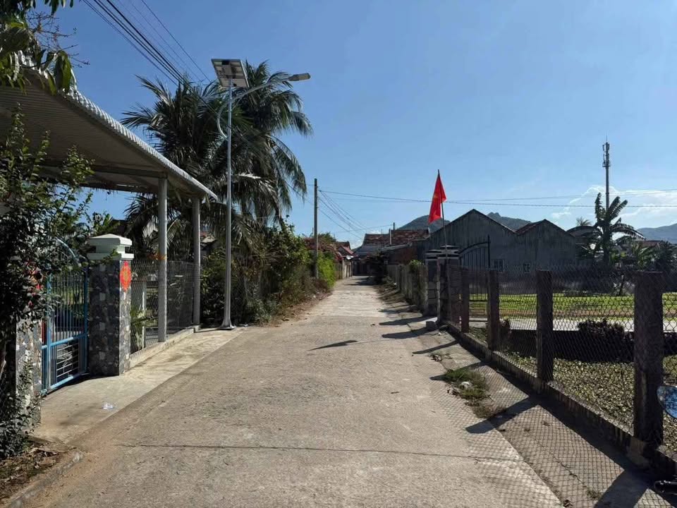 Đất Thổ Cư Vạn Ninh 273m² - Chia 2 Lô, Ô Tô Tận Nơi, Giá 1.6 Tỷ