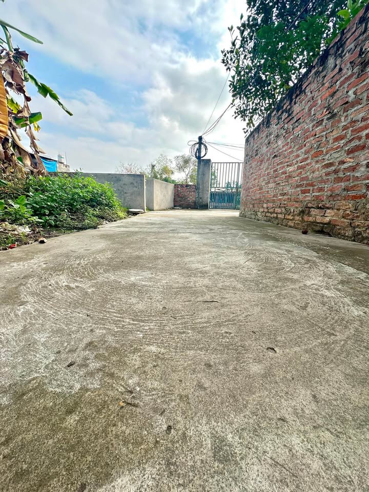 Đất nền Mê Linh 100m² - Ngõ ô tô, giá chỉ 2.x tỷ