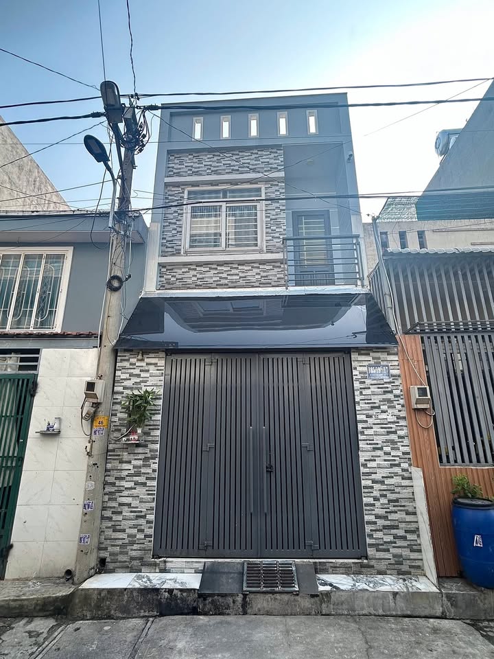 Nhà Nguyên Căn 3PN Tam Bình, Thủ Đức - Giá 8 Triệu, Sẵn Sàng Ở Ngay