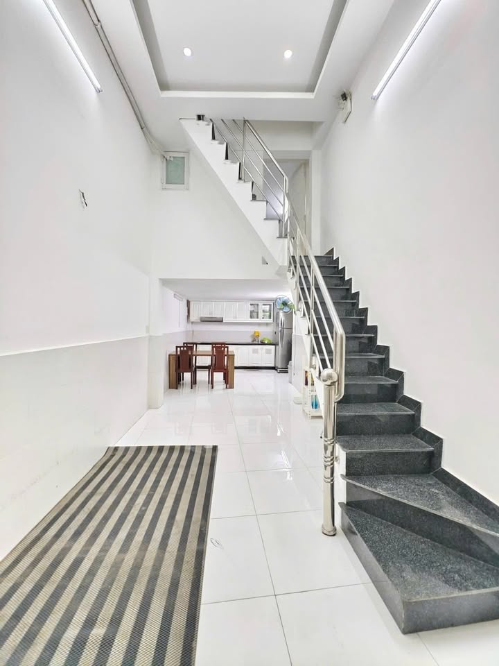 Nhà Hẻm Xe Hơi Xô Viết Nghệ Tĩnh, Bình Thạnh - 42m², 3PN Full Nội Thất