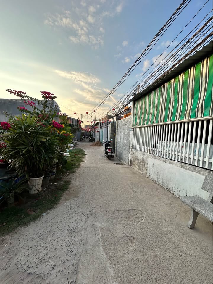 Nhà Phường Phú Tài 63m² giá 1.1 tỷ - Sẵn sàng ở ngay!