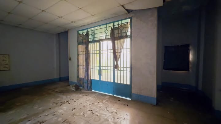 Nhà Mặt Tiền Kinh Doanh Đường Thủ Khoa Nghĩa, Châu Đốc - 303m² Sẵn Sàng Về Ở