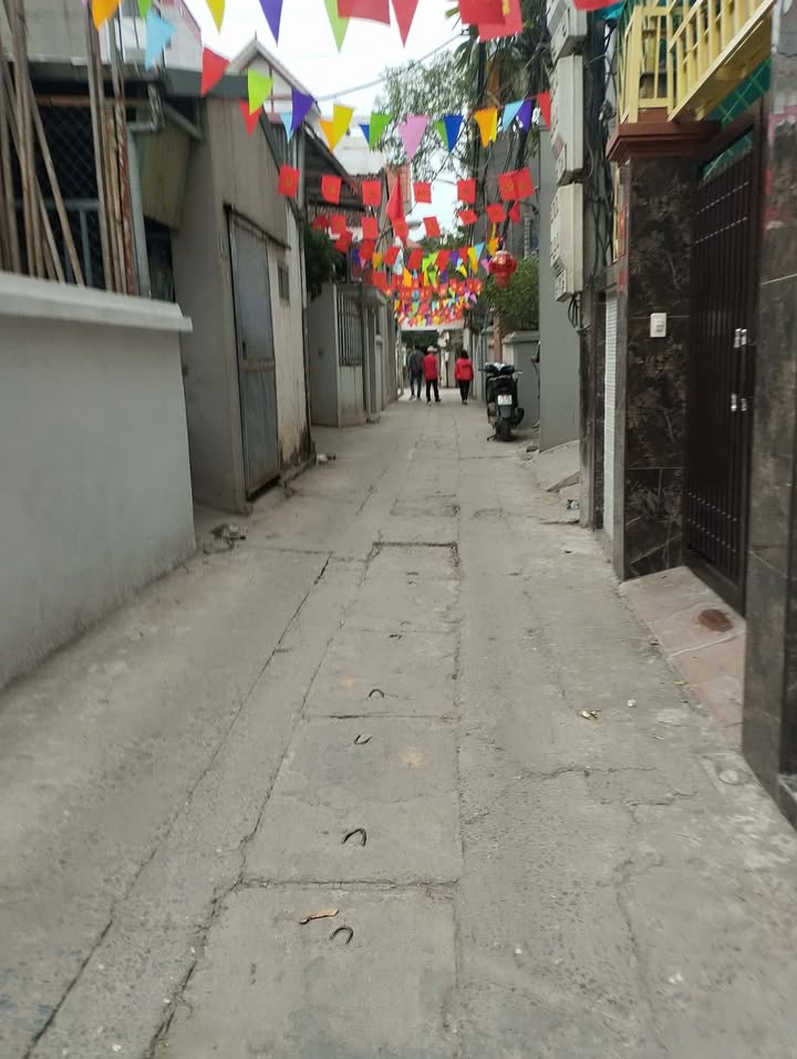 Nhà 5 tầng Miêu Nha 160m² - Ngõ ô tô, gần Sân Mỹ Đình - 5.4 tỷ