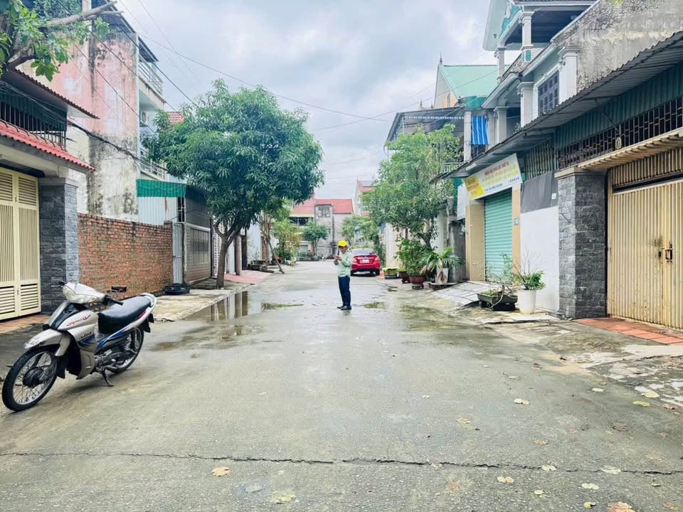 Bán đất Xóm 18 Nghi Phú 125m² - Lối 2 Dương Thúc Hạp, Sổ đỏ vuông vắn