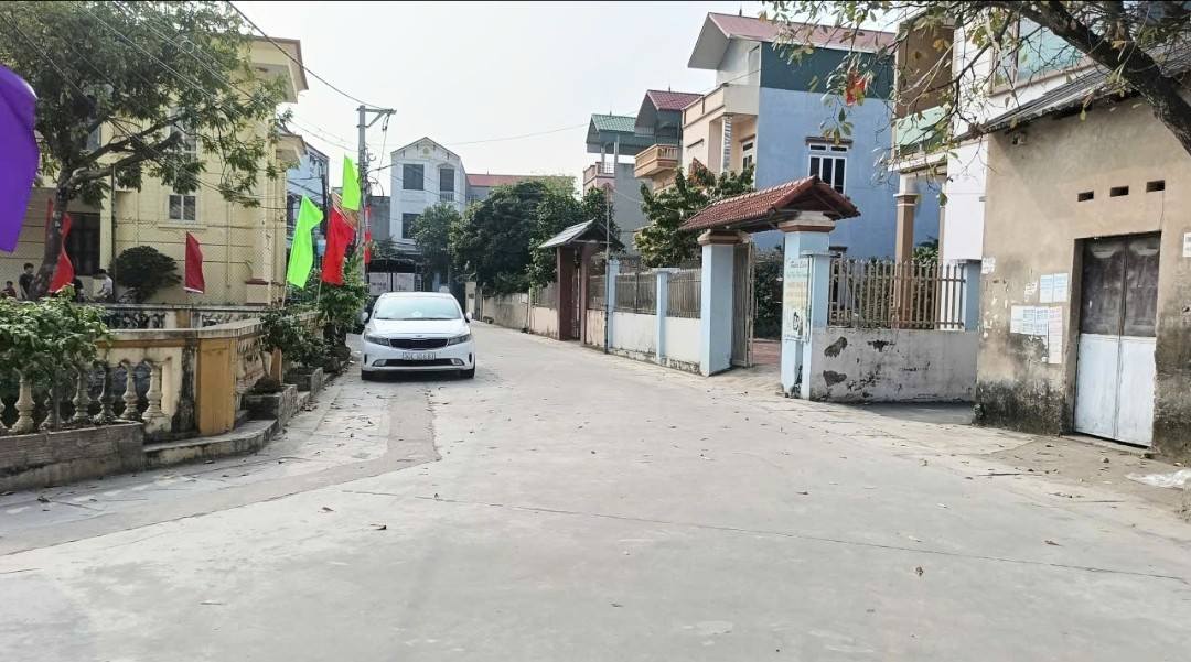 Bán Nhà 60m² Đường Thông Ô Tô Vĩnh Yên, Vĩnh Phúc - Giá 3 Tỷ