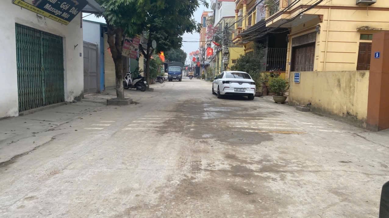 Nhà Tiền Phong Mê Linh 60m² - Sổ đỏ chính chủ, ô tô đỗ cửa