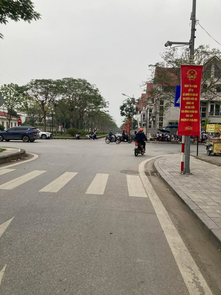 Bán Liền Kề An Hưng, Hà Đông - 82.5m², Thang Máy, Kinh Doanh Tốt