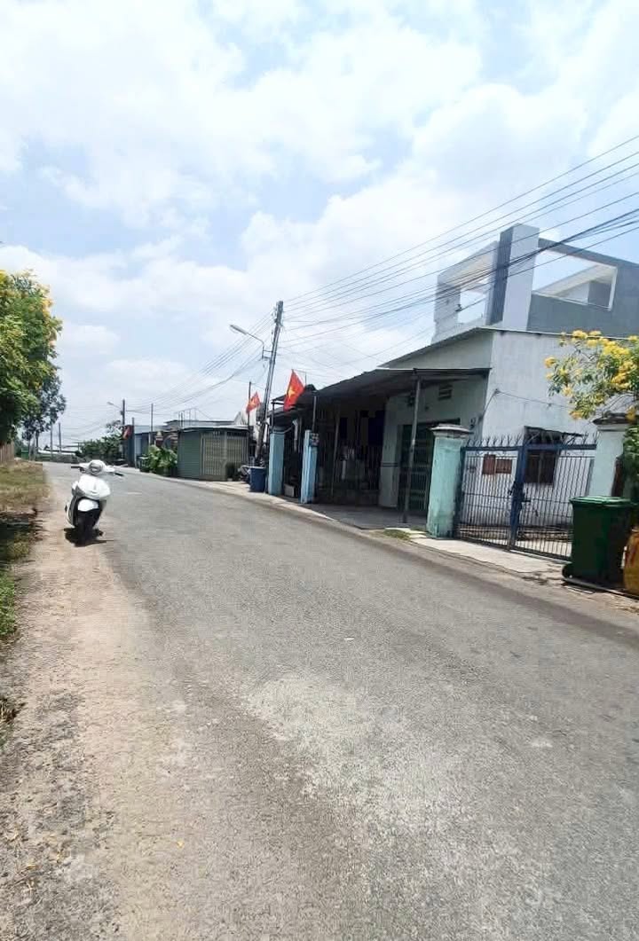 Đất Mặt Tiền Nhựa Khánh Bình, Tân Uyên - 190m² Sổ Đỏ, Giá 2.3 Tỷ