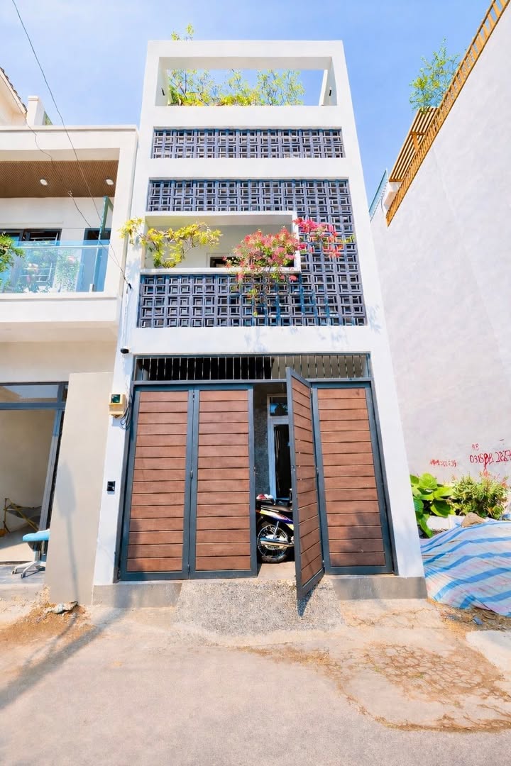 Nhà riêng Linh Đông, Thủ Đức 60m² - Ô tô vào tận nhà, sổ hồng sẵn!