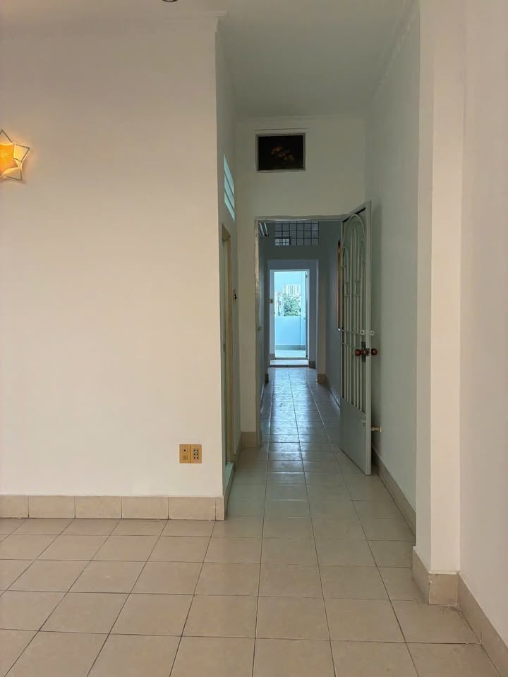 Nhà Mặt Tiền Hậu Giang Q6 - 11 Phòng, Thích hợp KD ngay!