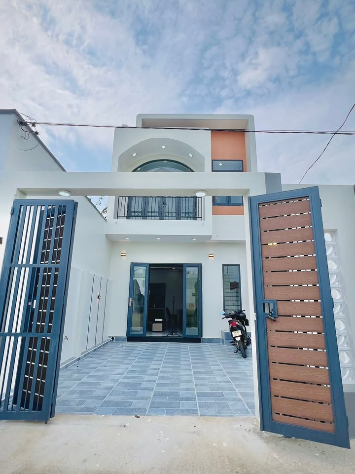 Nhà 2 Tầng Ninh Hoà 109m² - Full Nội Thất, Sẵn Sàng Ở Ngay