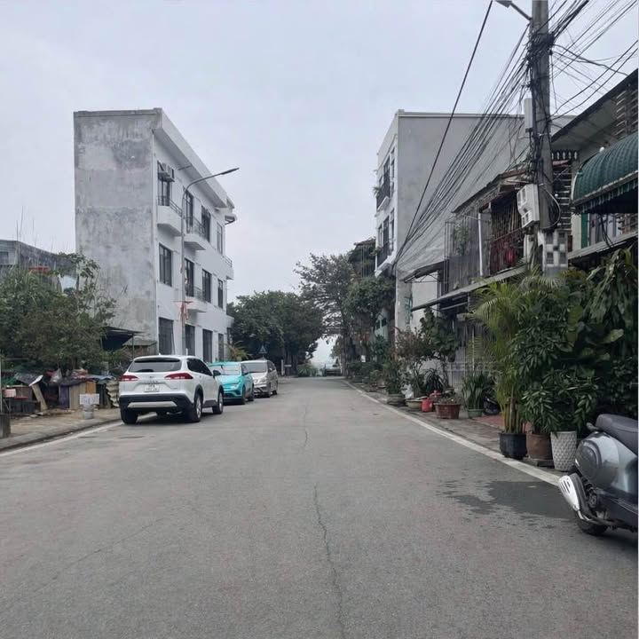 Đất Nền Đồng Tiến - Hòa Bình 40m² - Sổ Đỏ Sẵn Sàng - 1.36 Tỷ