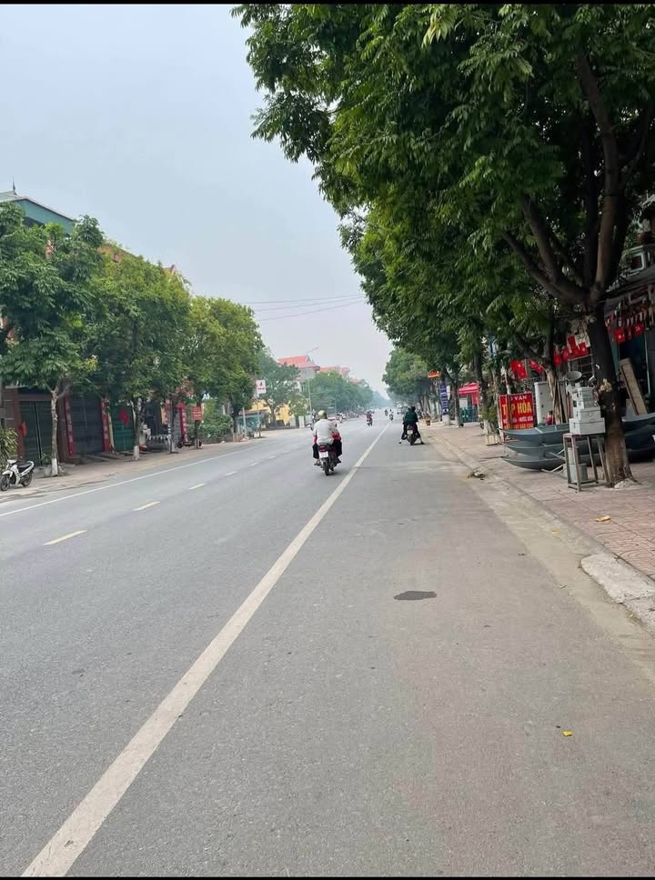 Nhà Mặt Tiền Kinh Doanh 70m² Hoàng Hoa Thám, Bắc Giang - Sẵn Sàng Vừa Ở Vừa Kinh Doanh
