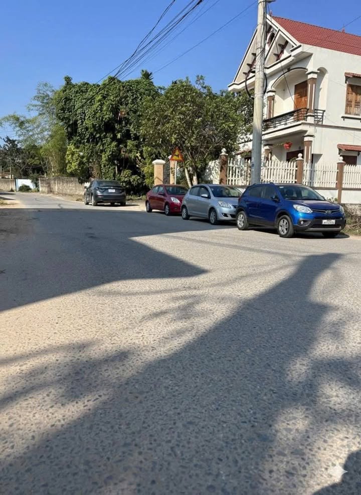 Bán Đất Mặt Đường Liên Xã Danh Thắng, Hiệp Hòa, Bắc Giang - 100m² Sổ Đỏ Sang Tên