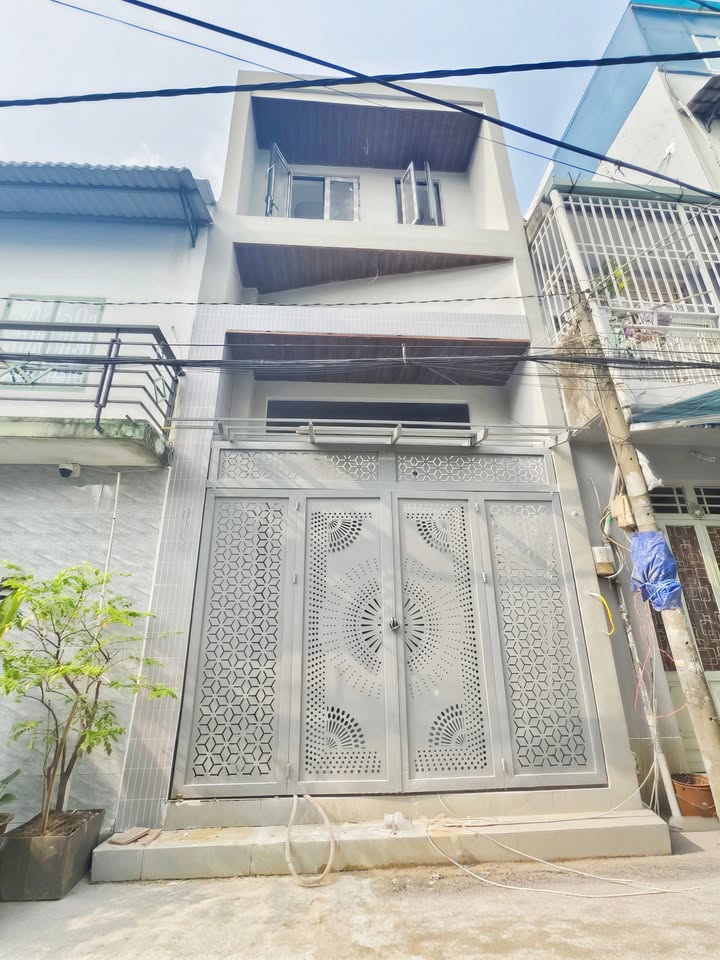 Nhà riêng Quận Bình Tân 38.64m² - Ô tô vào tận nhà, thiết kế hiện đại!