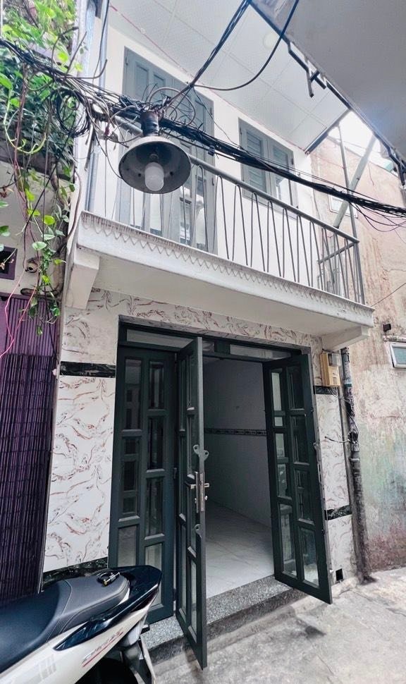 Nhà 2 Tầng Mặt Tiền Cao Bá Nhạ Q1 - 30m² - 4.5 Tỷ