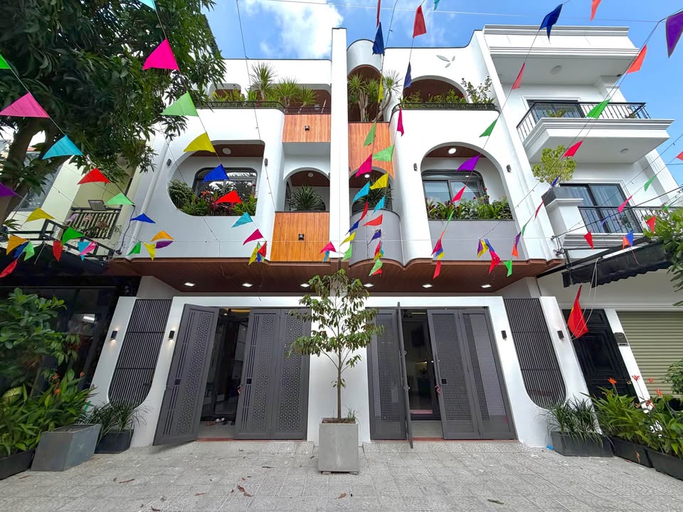 Nhà Phố Hoà Minh 15 Đà Nẵng 207m² - Mặt tiền kinh doanh, sinh lời ngay!