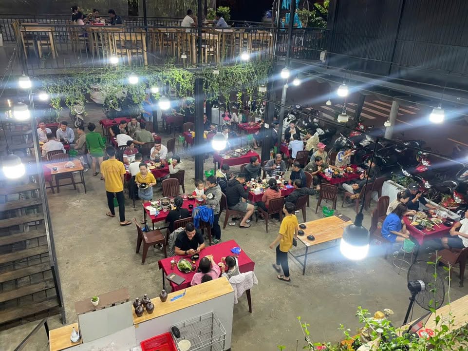Sang Quán Nhậu Mặt Tiền Hòa Xuân, Đà Nẵng - 175m² Kinh Doanh Đắc Lợi
