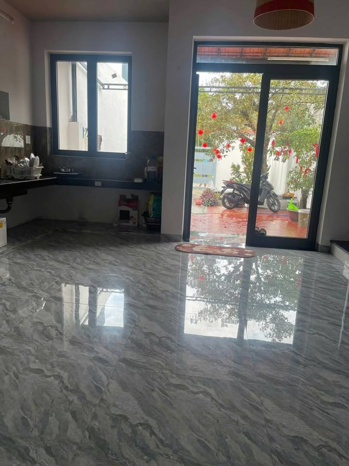 Nhà 2 Tầng Sân Vườn Khu FPT Đà Nẵng - 144m² - Giá 12 Triệu/Tháng