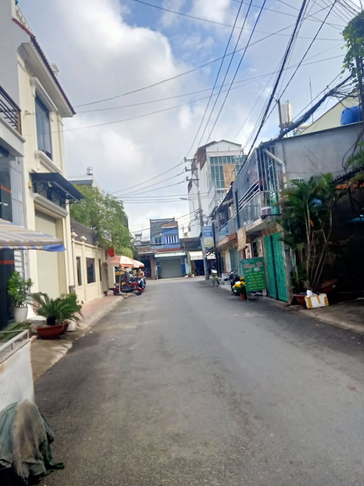 Đất nền Quận 12 58m² - Đường xe tăng, khu nhà lầu Hiệp Thành - 3.3 tỷ