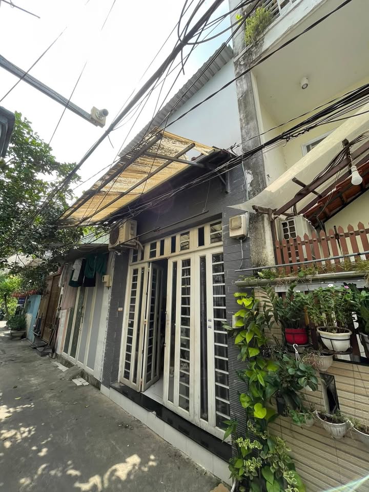 Nhà Cấp 4 Hẻm Phạm Hùng Bình Chánh 35m² - Chính Chủ Bán Gấp!