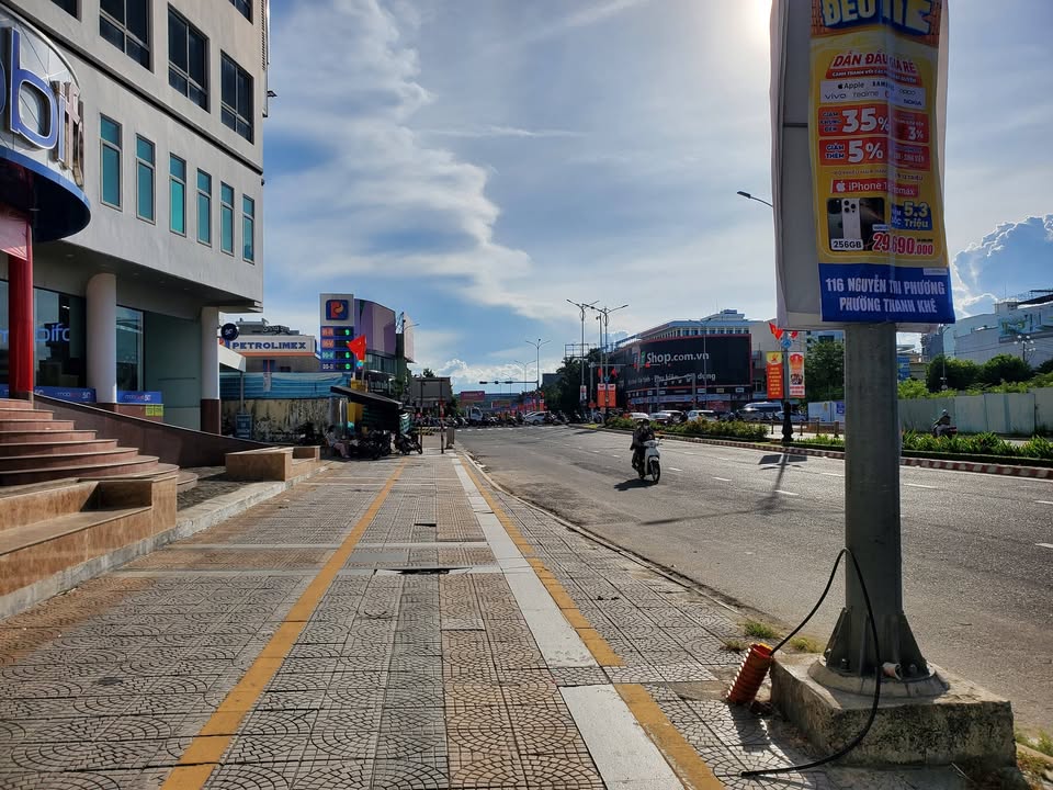 FrontHouse Đường Đỗ Bá Đan Phượng 318m² 60 tỷ - Phù hợp kinh doanh đỉnh